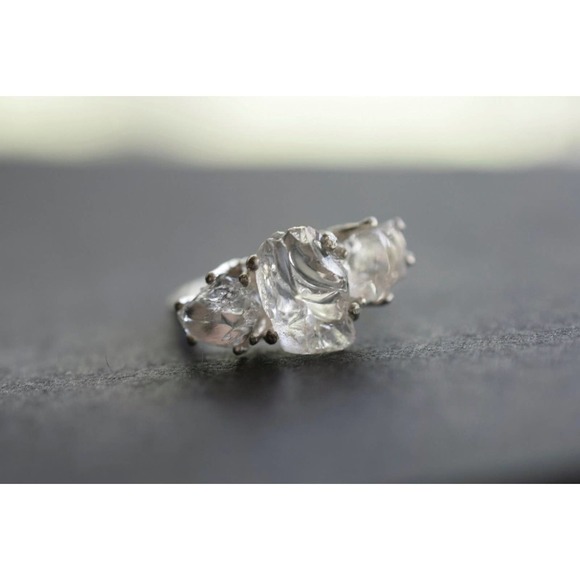 alternative raw diamond engagement ring raw crystal size 4 5 6 7 8 8 9 1… - Picture 2 of 5